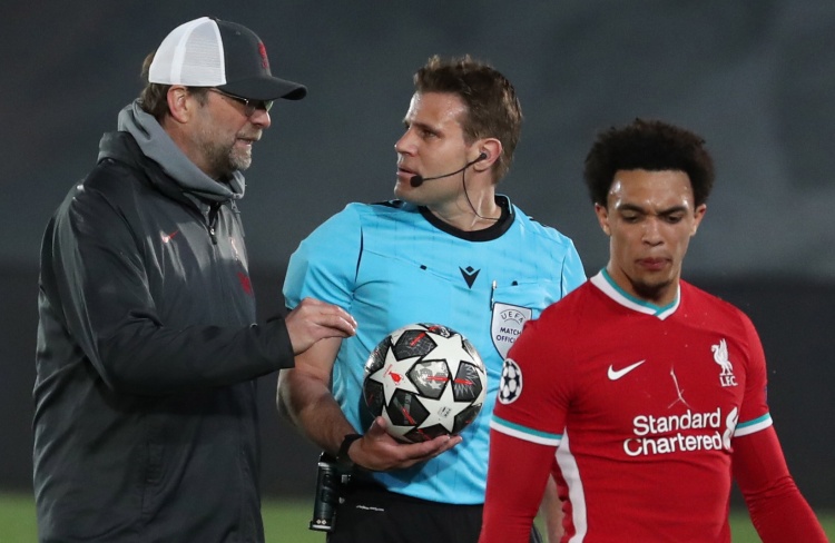 亚洲羽球混合团体赛｜ 落后下展现大心脏 梁峻豪顽强拼劲值得表扬